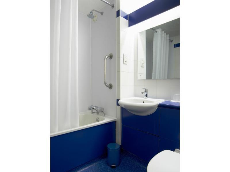 Travelodge Harrogate Esterno foto